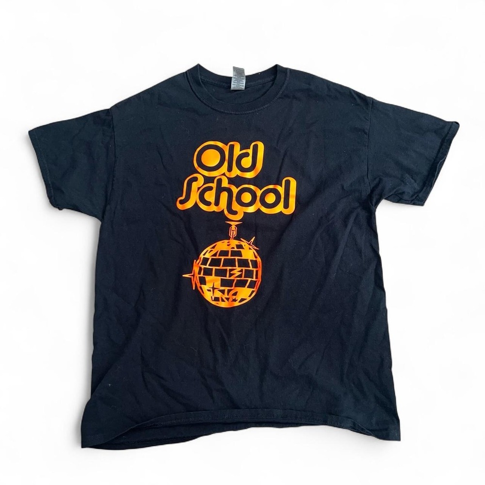 Old School Disco Ball Graphic T-Shirt – Large